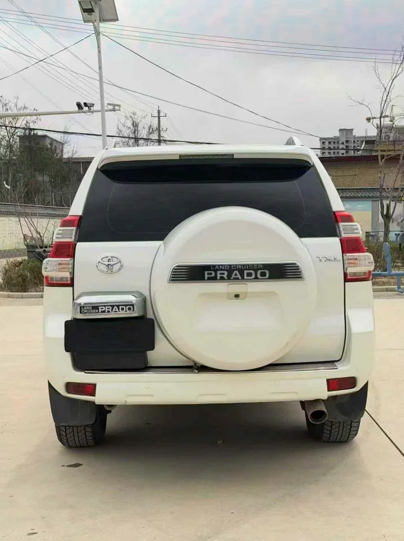 丰田普拉多 内饰后排