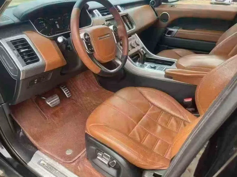 路虎揽胜运动 后面外观一