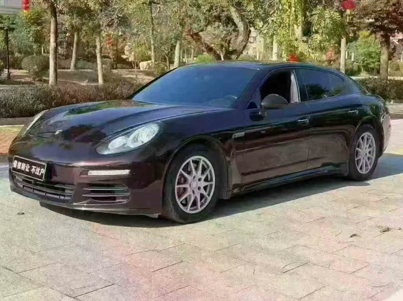 保时捷帕拉梅拉 正面外观二