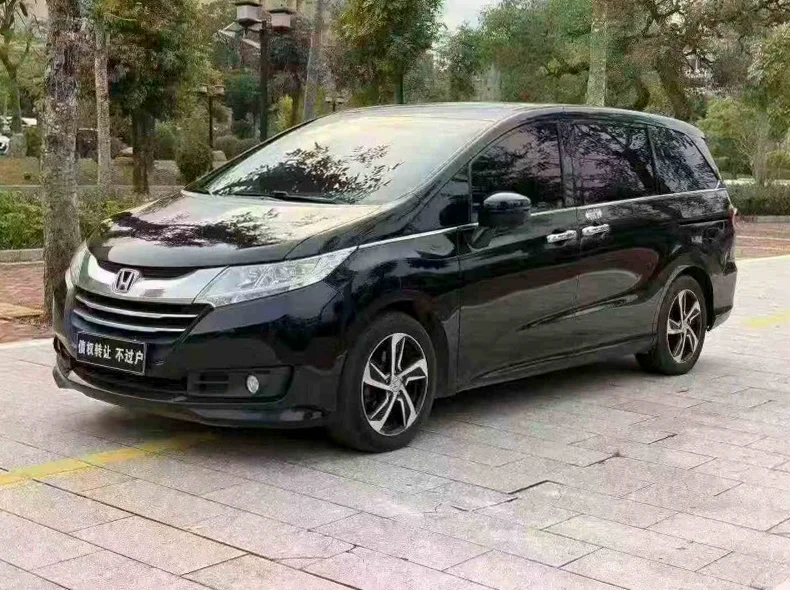 本田奥德赛 后面外观二