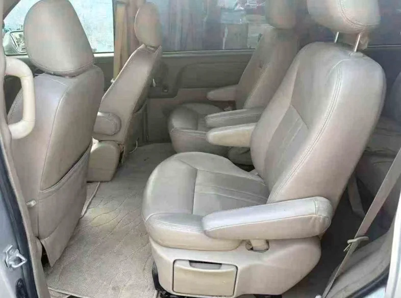 别克GL8 内饰后排