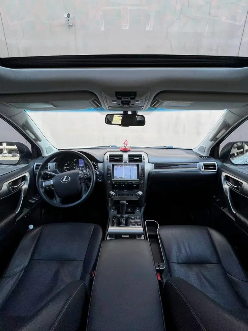 雷克萨斯GX 后面外观一