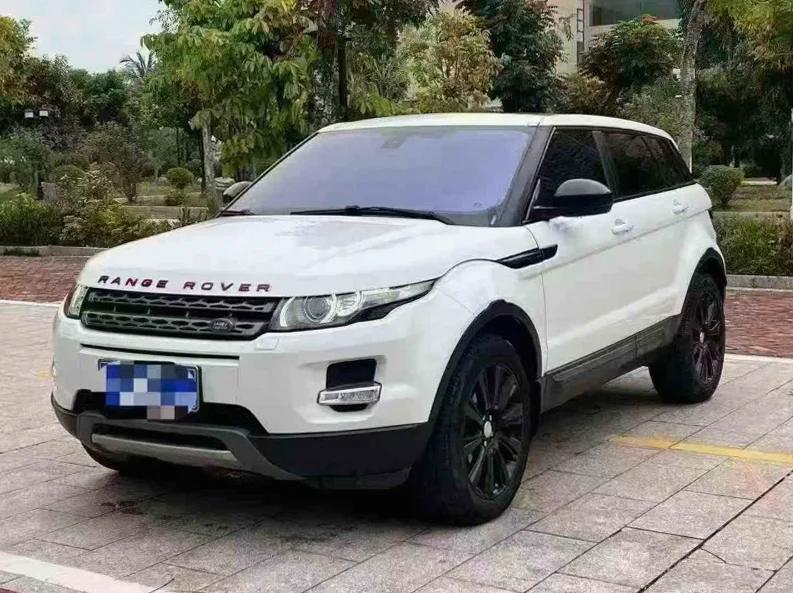 路虎极光 正面外观三