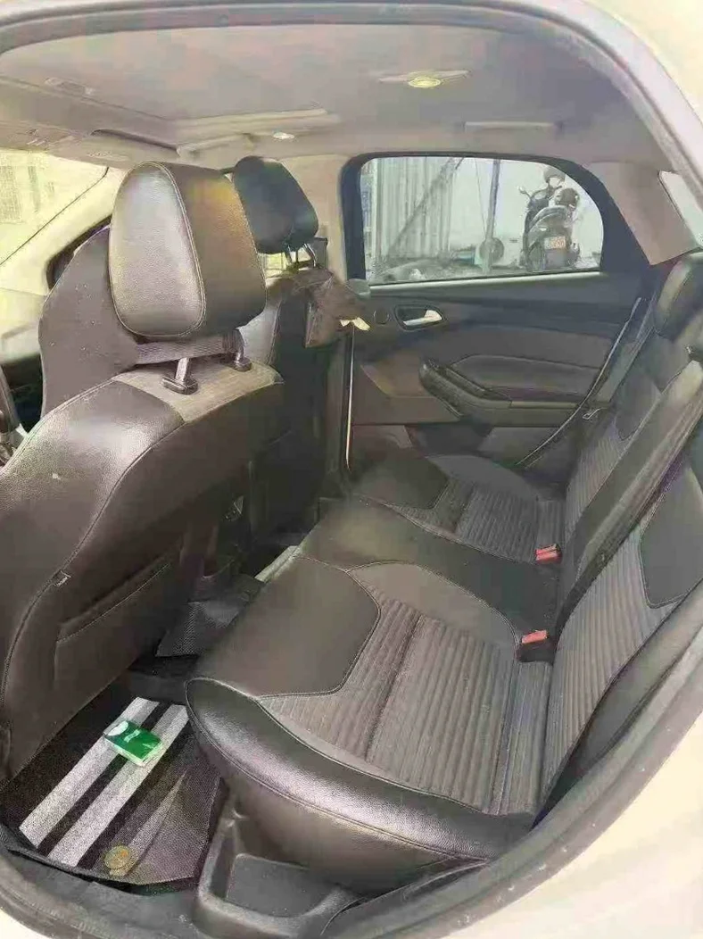 福特福克斯 后面外观二