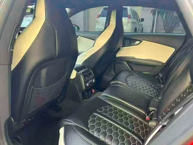 奥迪S7 后面外观二