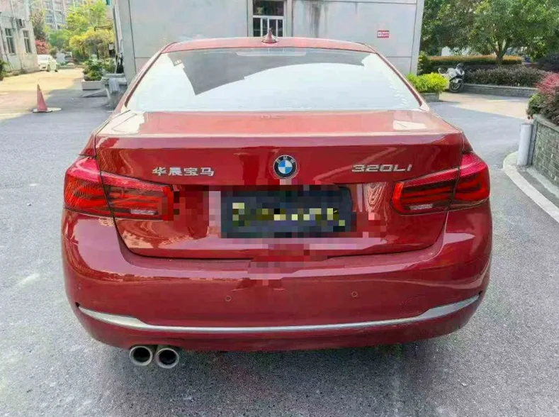 宝马3系 驾驶室