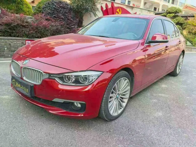 宝马3系 正面外观二