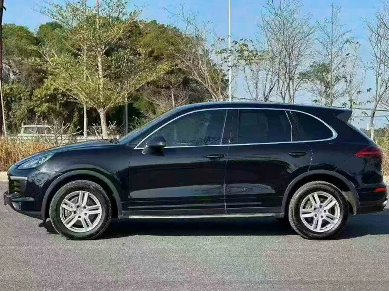 保时捷卡宴 正面外观三