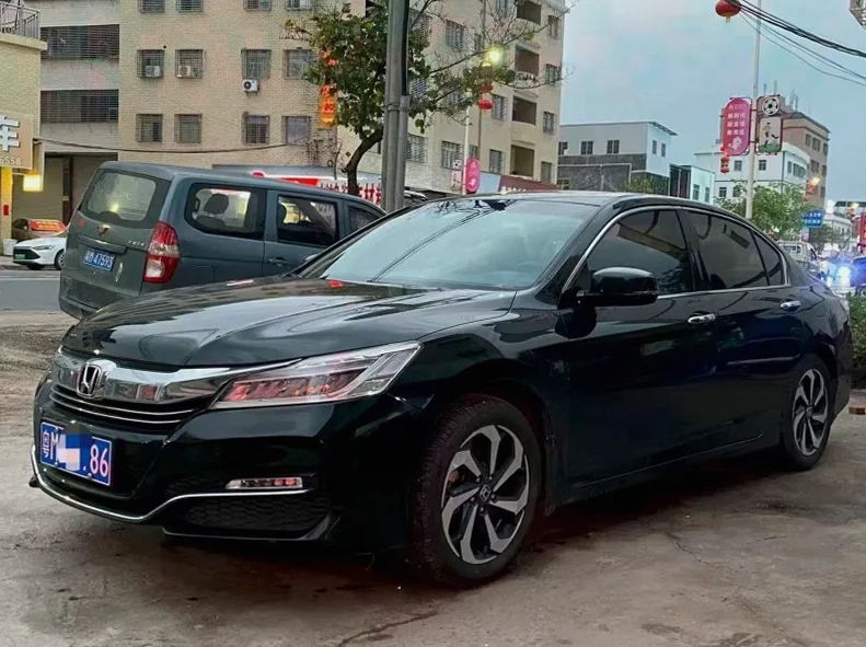 本田雅阁 正面外观三