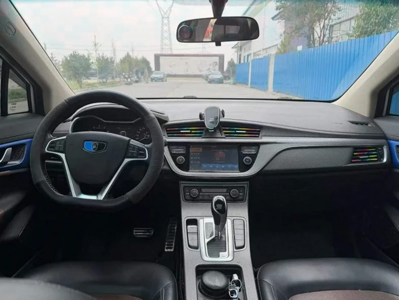 吉利帝豪 后面外观二