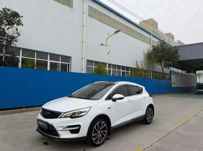 吉利帝豪 正面外观三