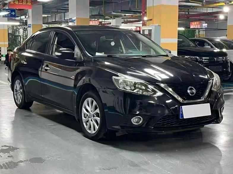 日产轩逸 正面外观三