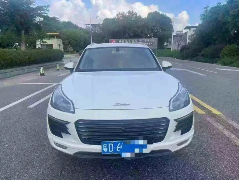 17年众泰SR9 2.0T自动豪华版