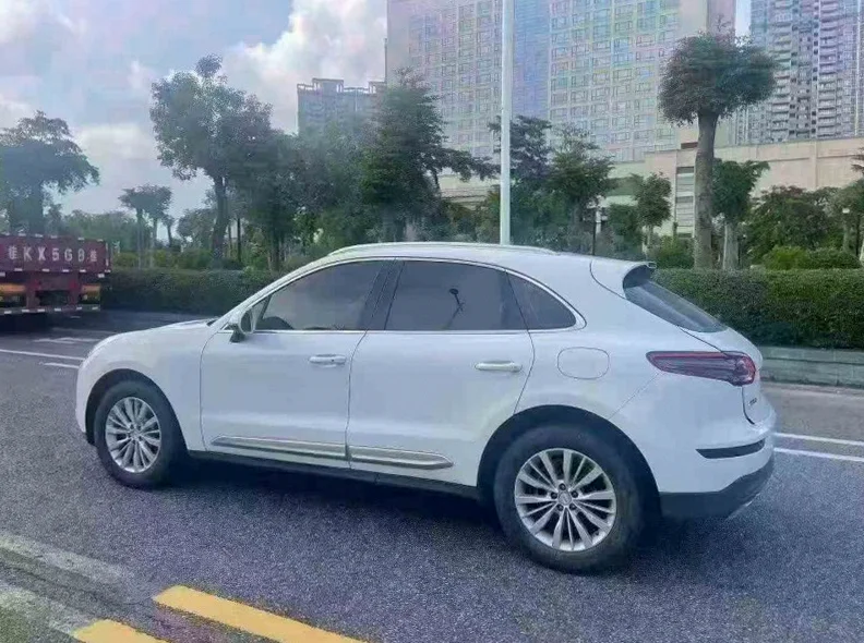 众泰SR9 后面外观二