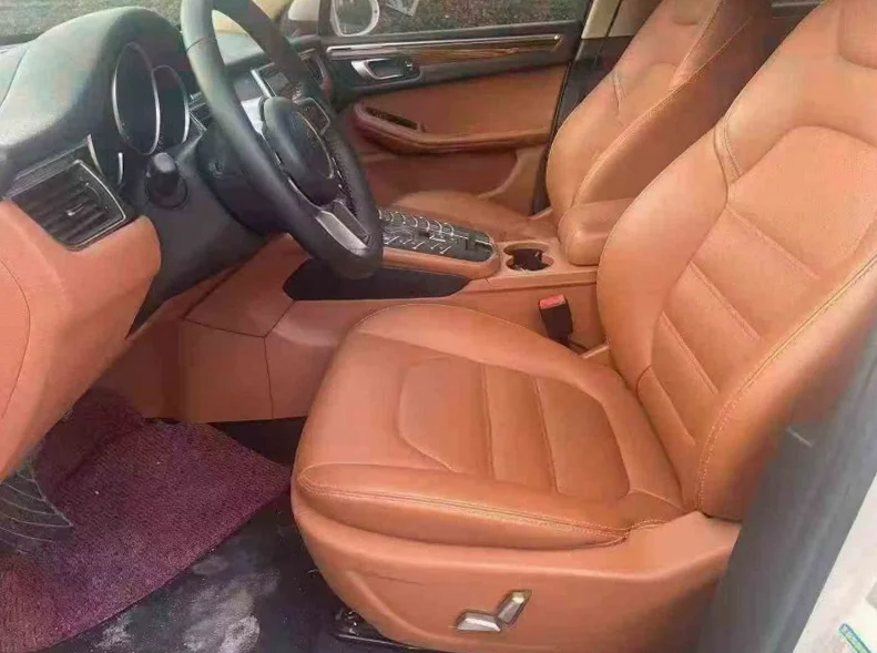 众泰SR9 后面外观一