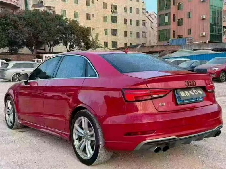 奥迪S3 内饰后排