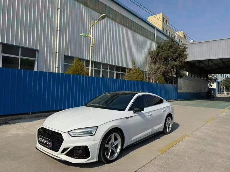 奥迪A5 正面外观三