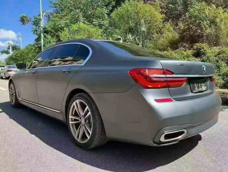 宝马7系 后面外观三