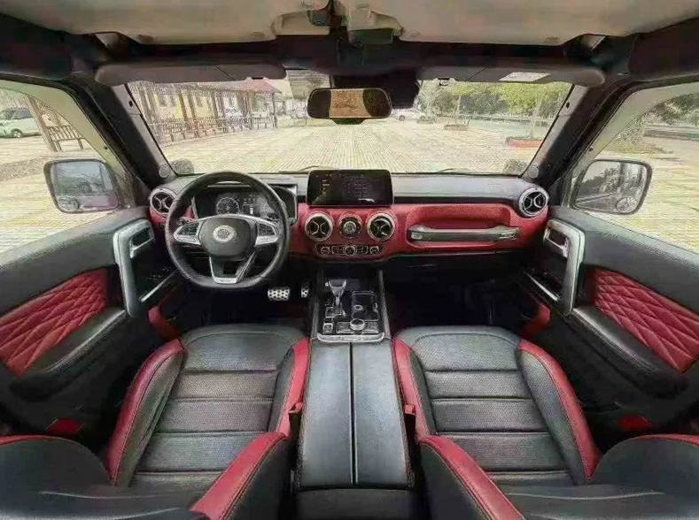 北京BJ40 内饰后排