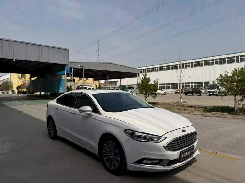 福特蒙迪欧 正面外观二