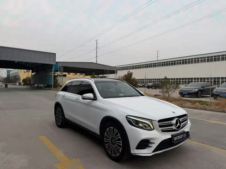 奔驰GLC 正面外观二