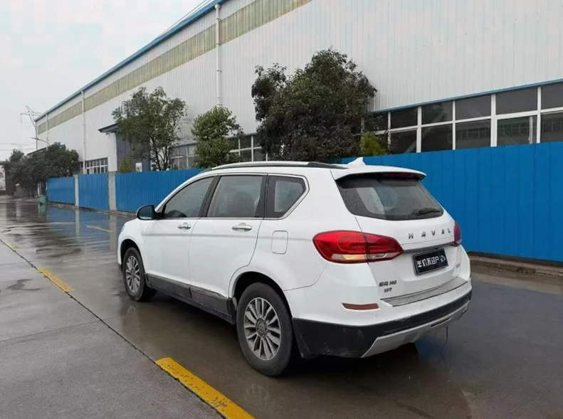 哈弗H6 内饰后排