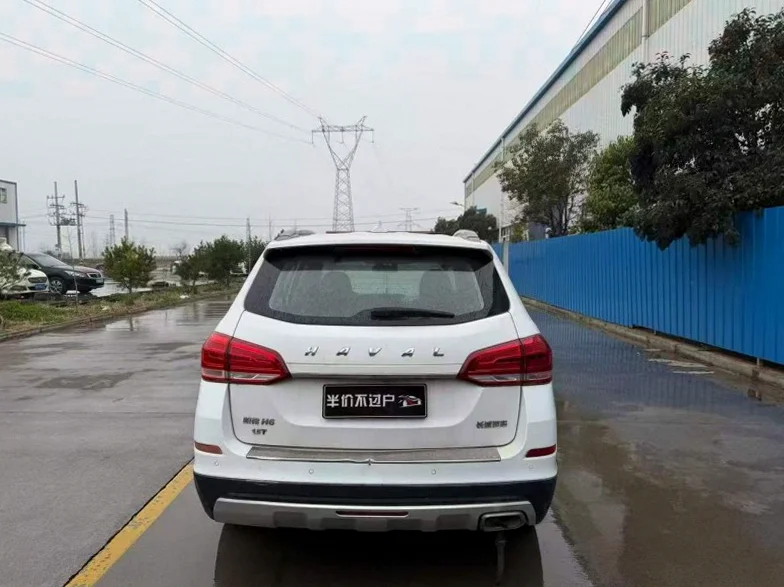 哈弗H6 内饰前排