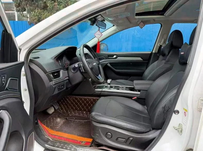 哈弗H6 后面外观三