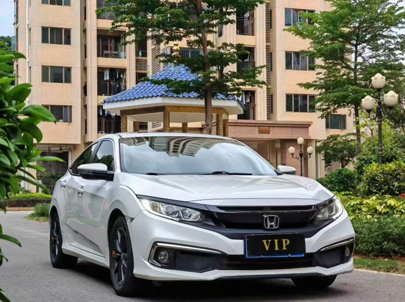 本田思域 正面外观二