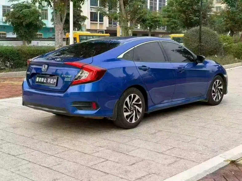 本田思域 内饰前排