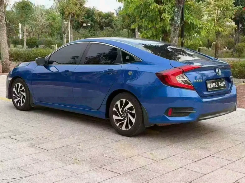 本田思域 内饰后排