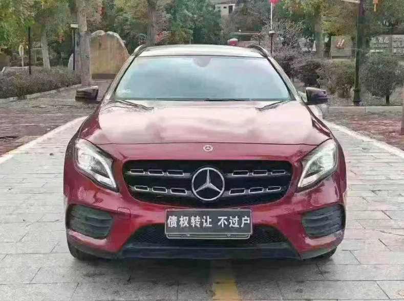 19年奔驰GLA220 2.0T自动四驱高配