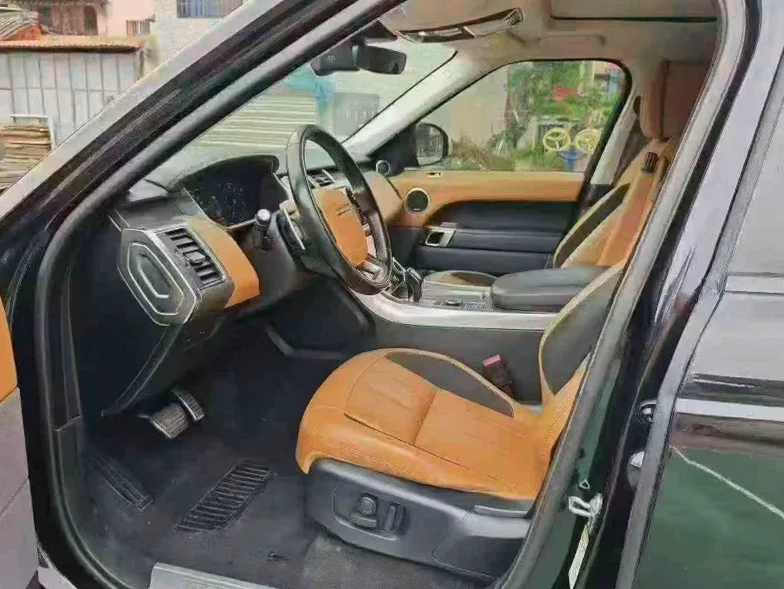 路虎揽胜运动 内饰前排