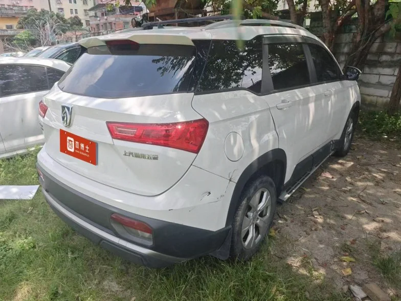 宝骏530 内饰后排