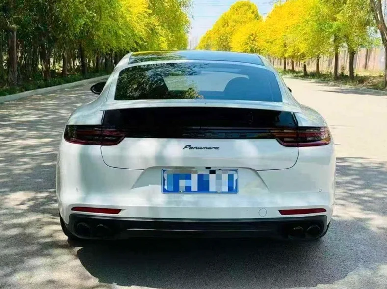保时捷帕拉梅拉 后面外观二