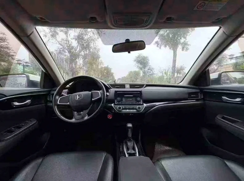 本田凌派 内饰后排