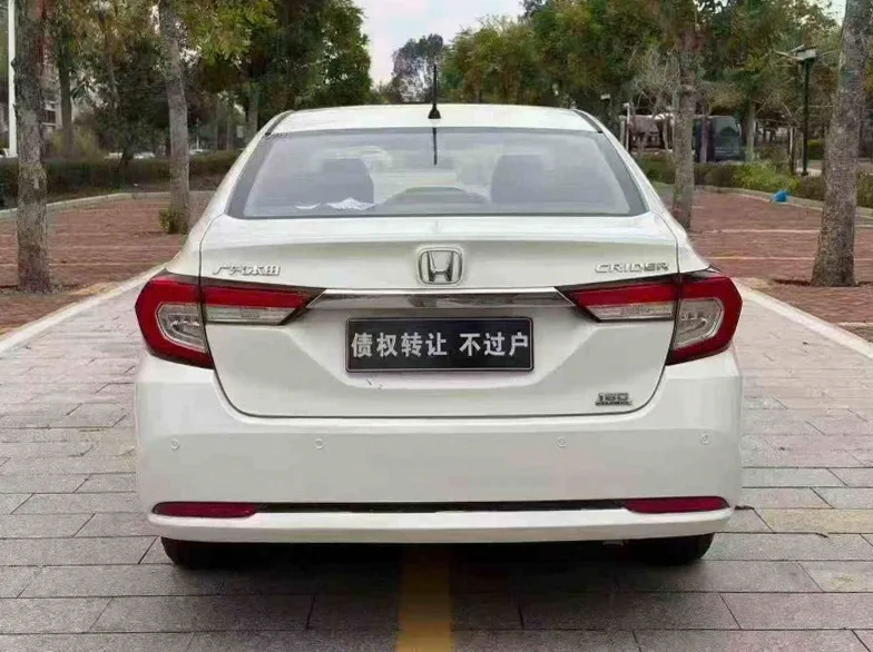 本田凌派 内饰前排