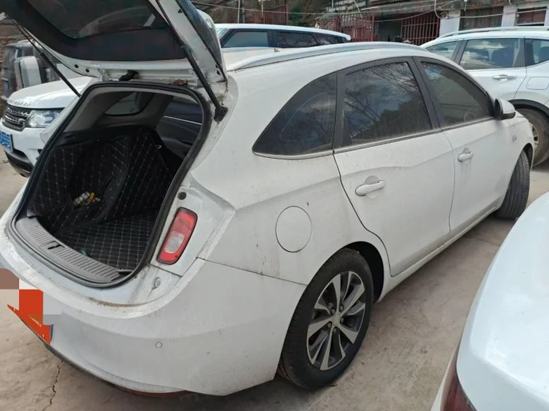 别克阅朗 后面外观二