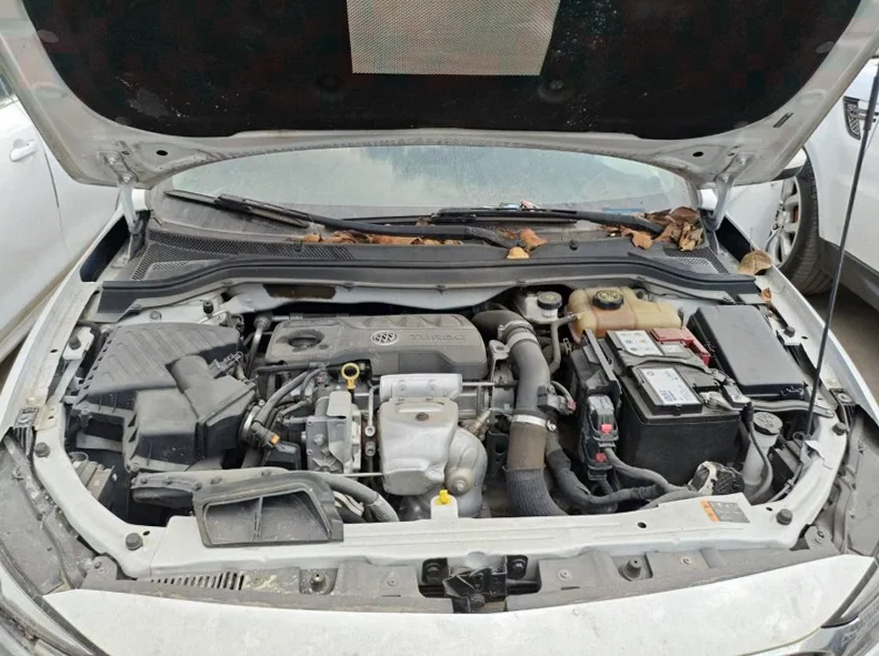 别克阅朗 正面外观三