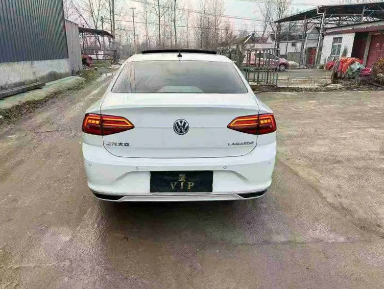 大众凌渡 后面外观二