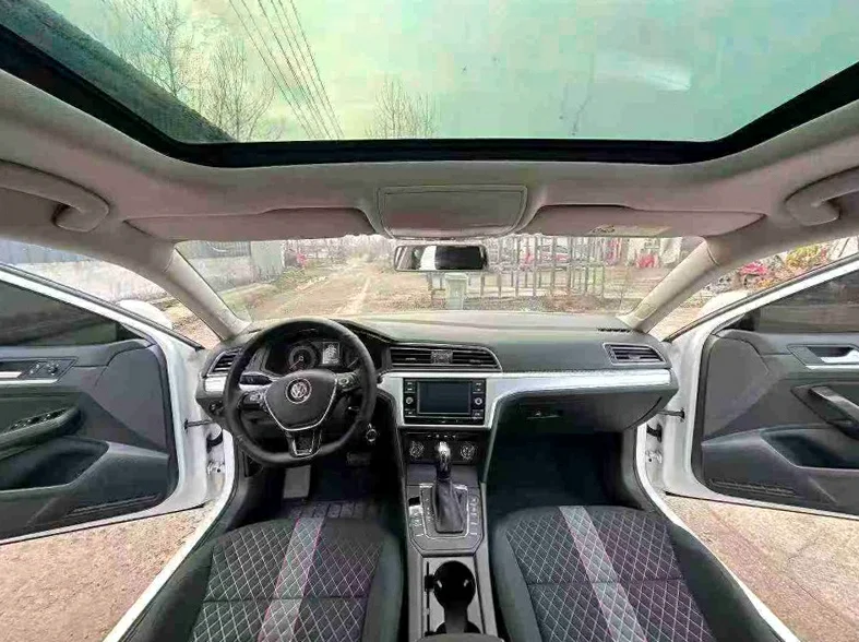 大众凌渡 内饰后排