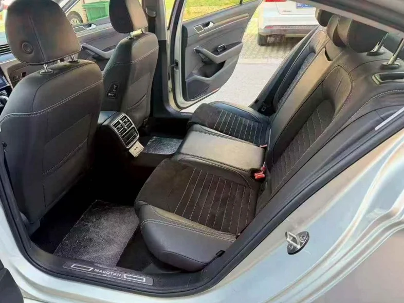 大众迈腾 驾驶室