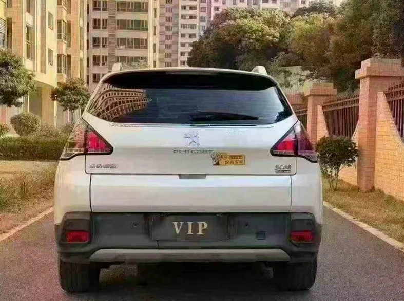 东风标致 驾驶室