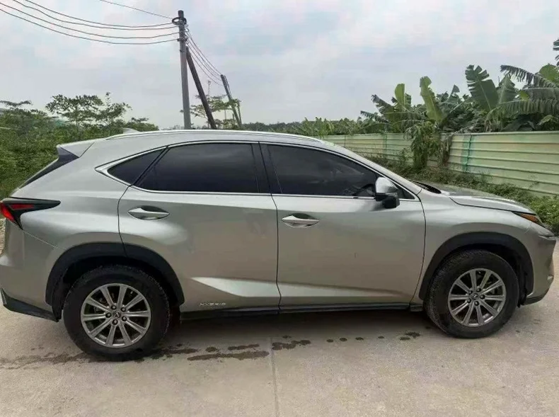 雷克萨斯NX 正面外观三