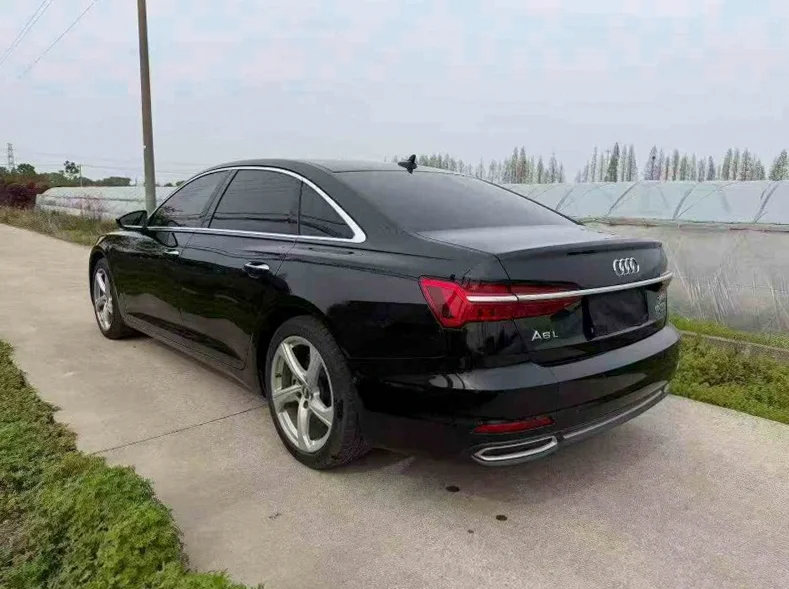 奥迪A6L 内饰前排