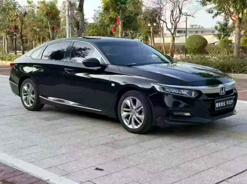 本田雅阁 正面外观二