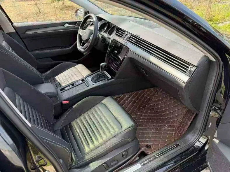 大众迈腾 后面外观二