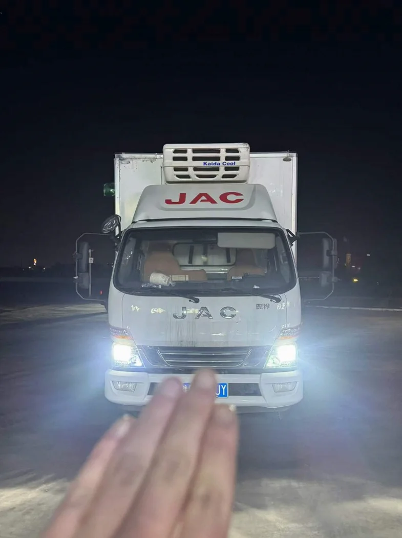 21年江淮凯运4米2冷藏车