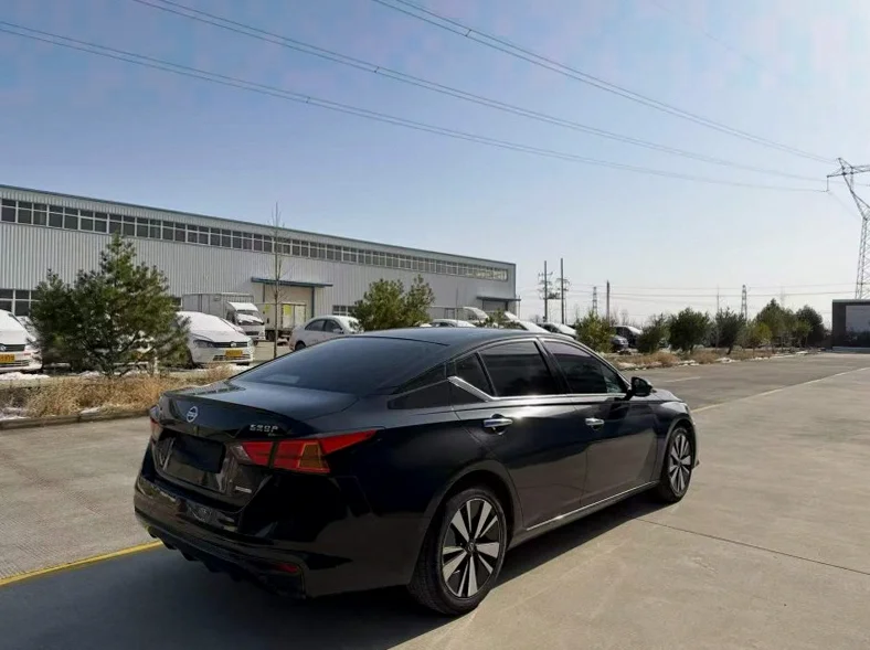 日产天籁 驾驶室