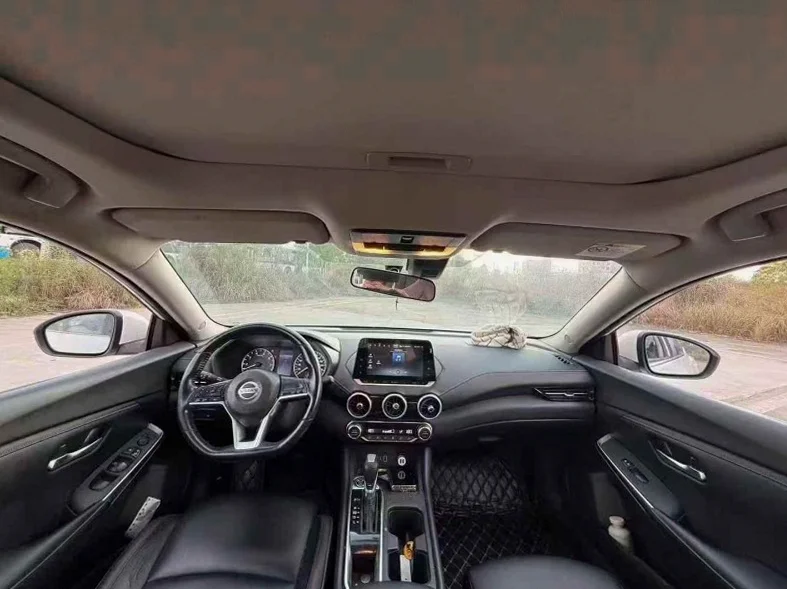 日产轩逸 后面外观一